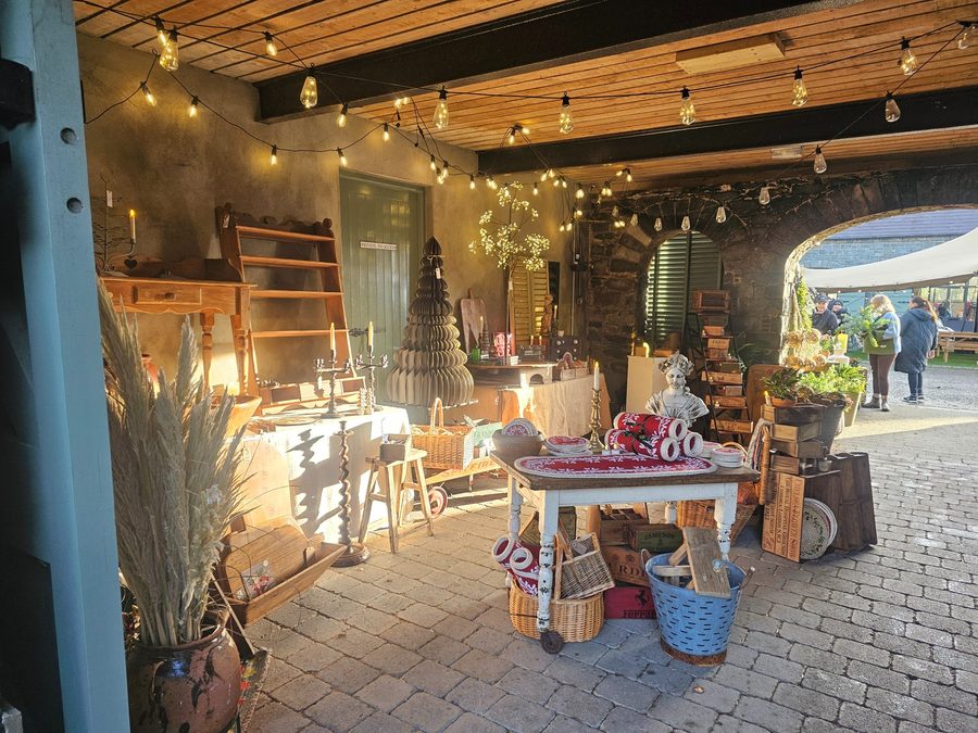Apple and Salt daytime market display